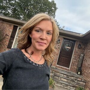 Meet your Posher, Bonnie